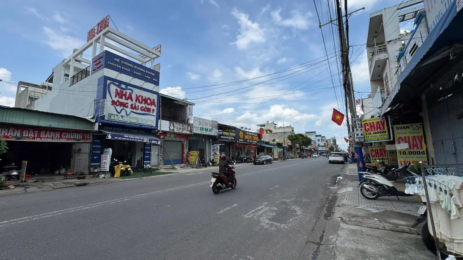 Hạ thêm 200tr bán nhanh căn nhà mặt tiền đường D1 khu Vietsing đang có thuê có dòng tiền sẵn