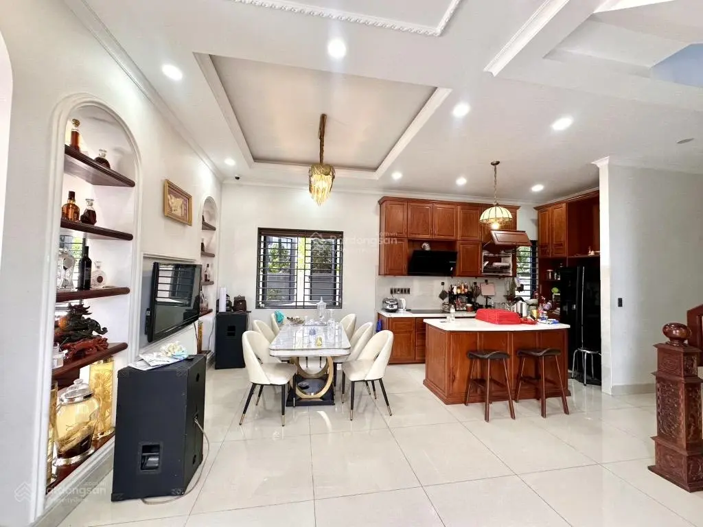 BIỆT THỰ SÂN VƯỜN VỊ TRÍ ĐẮC ĐỊA GIÁ 26tr/M2.. ...Tại đường vinh phú 38A Thuận an