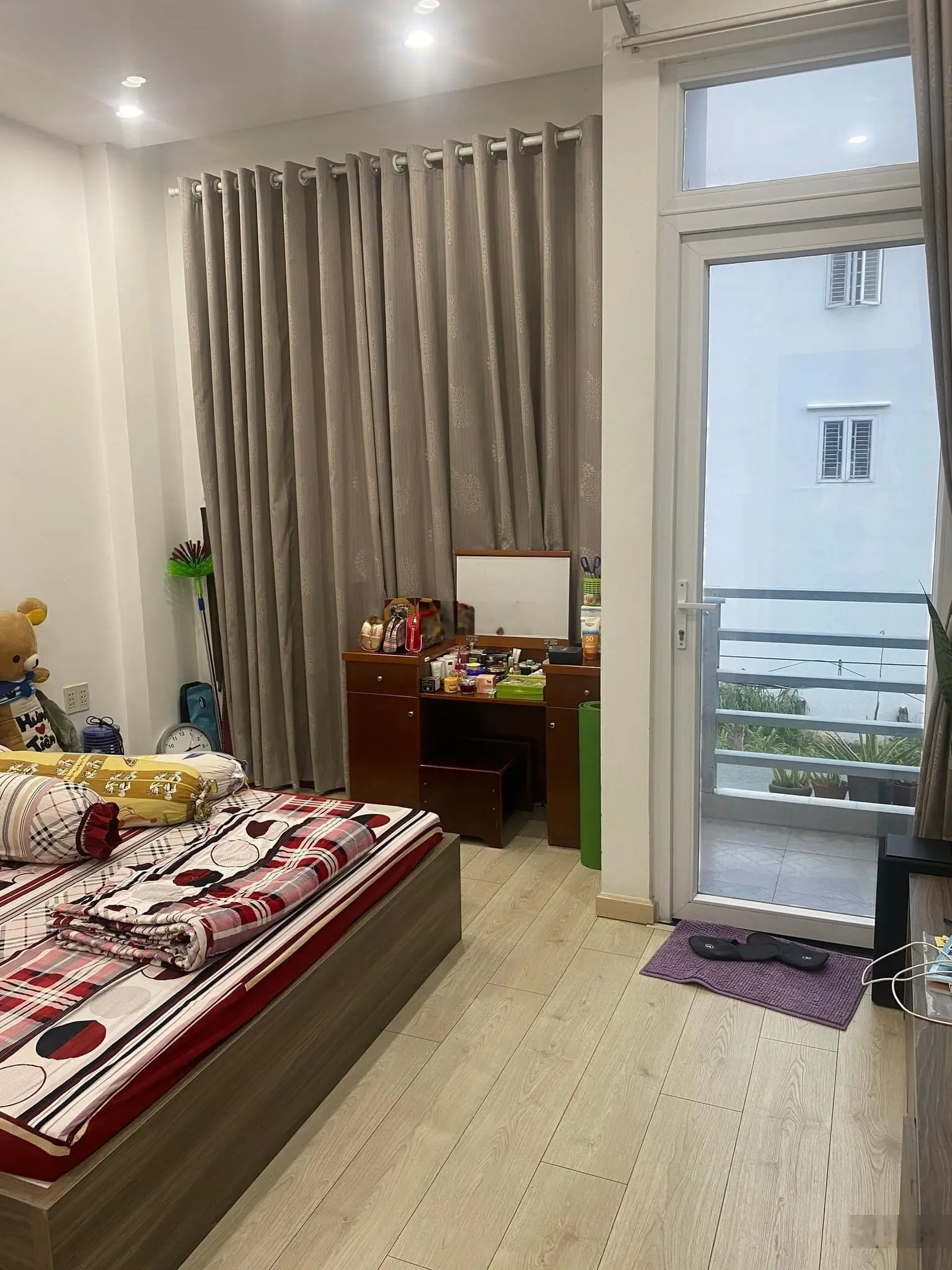 Bán nhà hẻm Võ Văn Tần, P6, Quận 3 - 60m2(4*15) sổ chính chủ giá 3tỷ280, 1T2L, qua Q1,Q5 chỉ 4phút