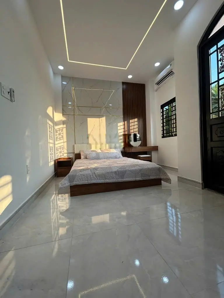 Bán nhà 2 tầng mới xây full NT 85m² SHR Gara ôtô ngay chợ Long Trường, Tp. Thủ Đức