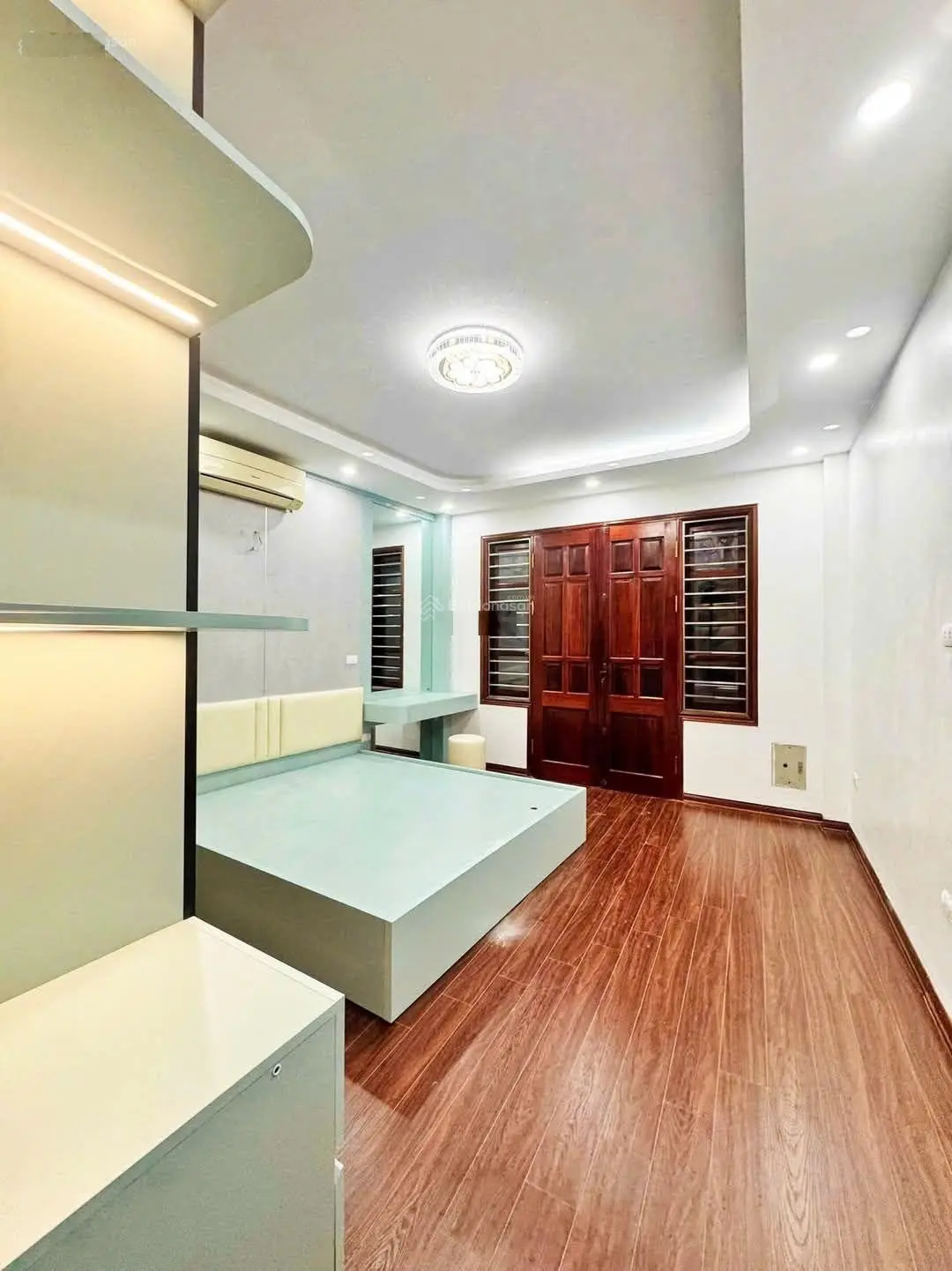 Hót hàng hiếm có khó tìm bán nhà xã đàn 1 nhà ra phố ôtô đỗ cửa nhà có vị trí cực đẹp cacfe cạnh