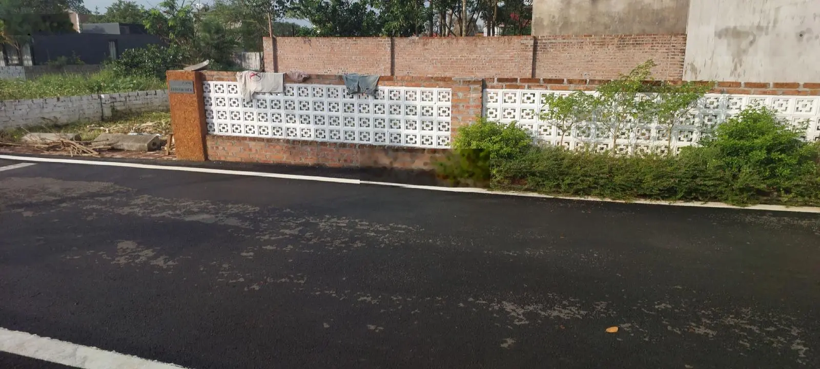 Cần bán gấp lô đất 125m2 mặt tiền hơn 12m và nằm cạnh Quốc Lộ 21 giá rẻ hơn thị trường 4 giá