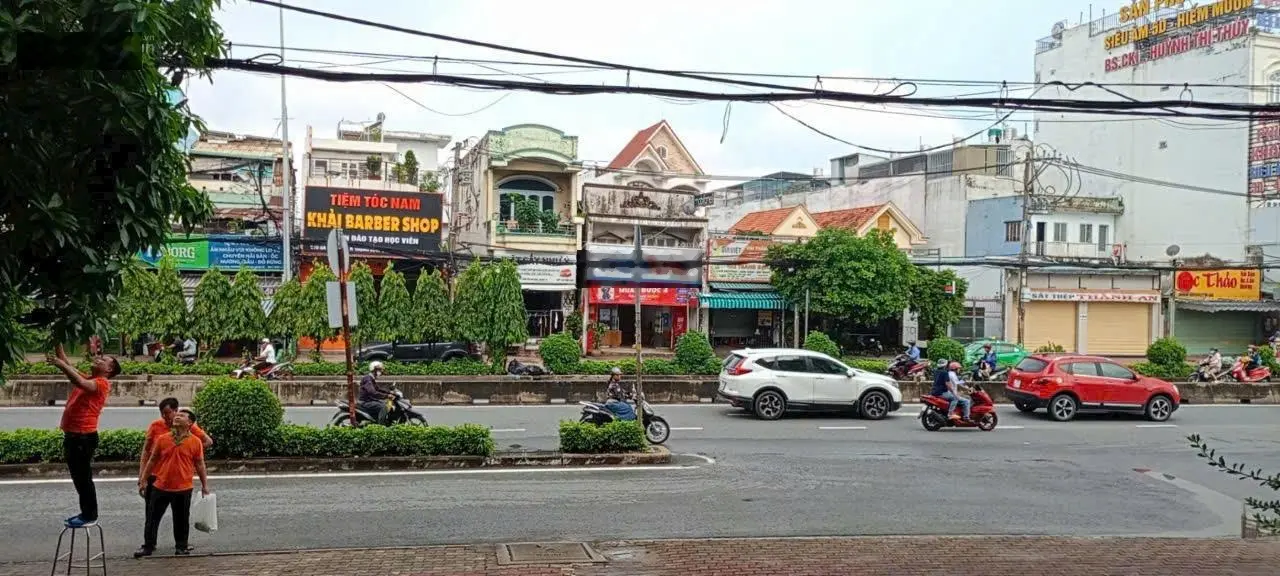 Toà nhà thương mại - Thạnh Lộc - Quận 12