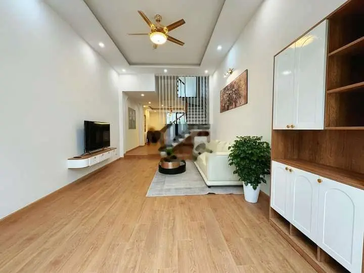 Bán nhà kiệt phạm nhữ tăng