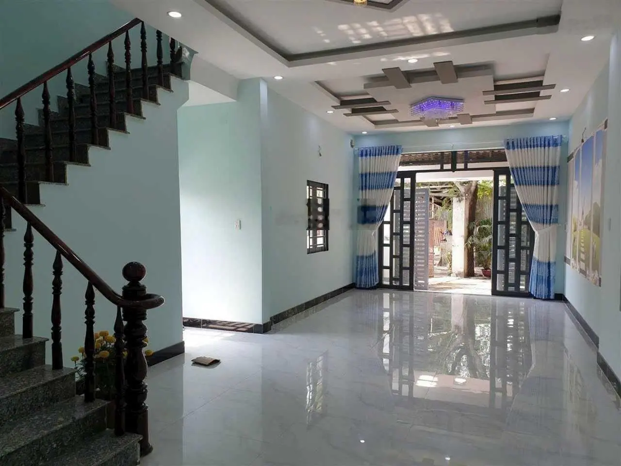 Nhà xã bà điểm hóc môn Nhà 1 lầu 4PN gần đường phan văn hớn , chợ đại hải