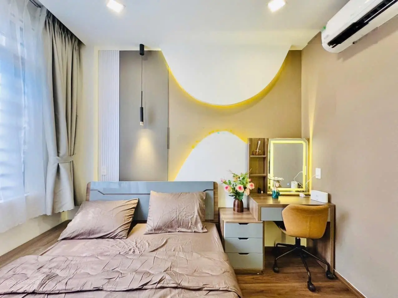 Chuyển công tác bán nhà đường 6m Đinh Tiên Hoàng, Q1, Giá 3tỷ6/ 68,2m2 cho thuê 28tr gần ĐH Y Dược