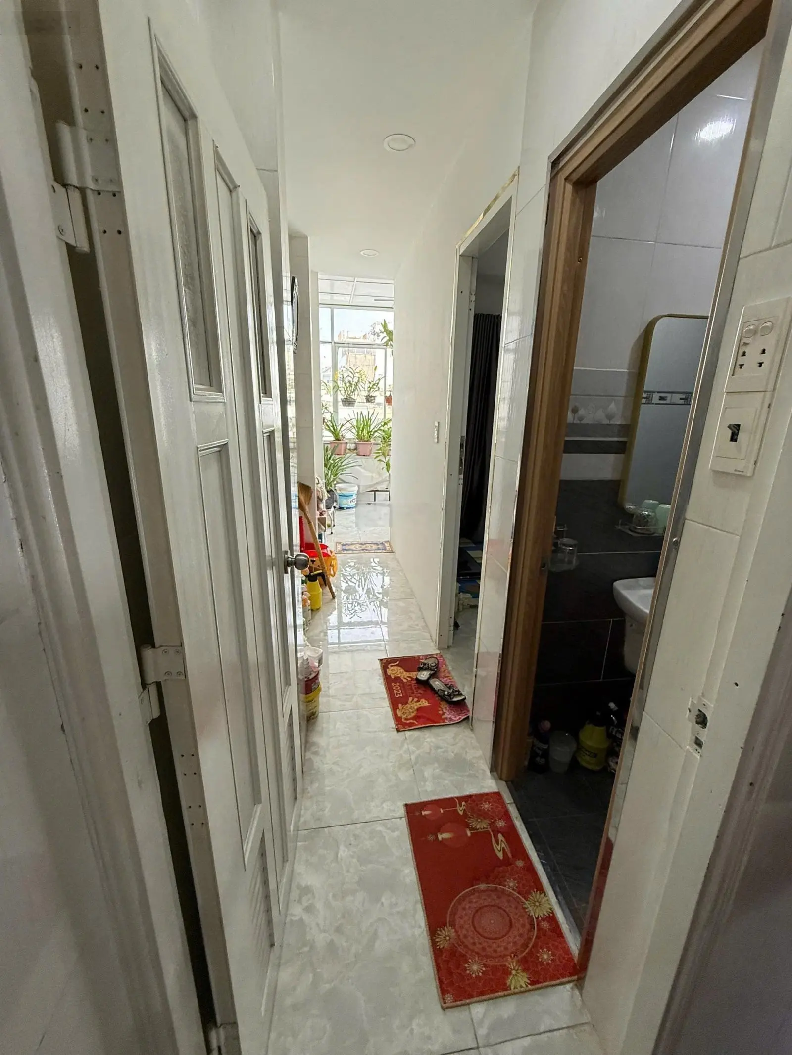 Nhà chủ giữ kì, khu phố an ninh, gần chợ và Uỷ Ban