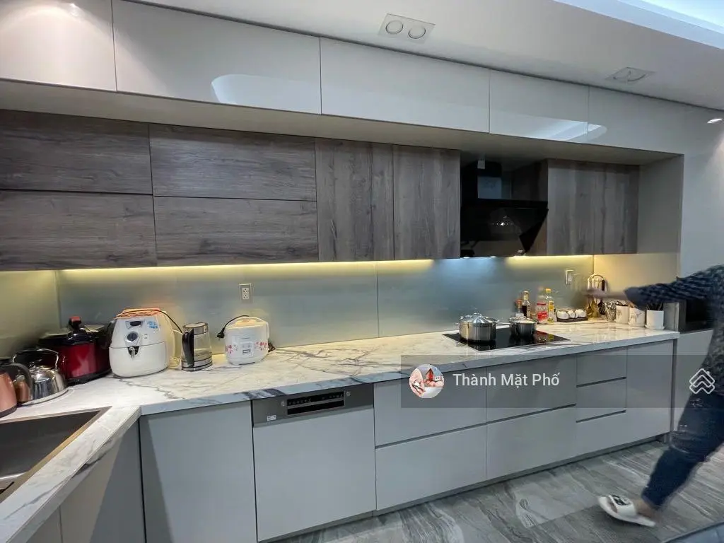 Bán nhà Tư Đình, Long Biên 50m2 7T 12.8 tỷ. Thang máy, oto tránh, kinh doanh