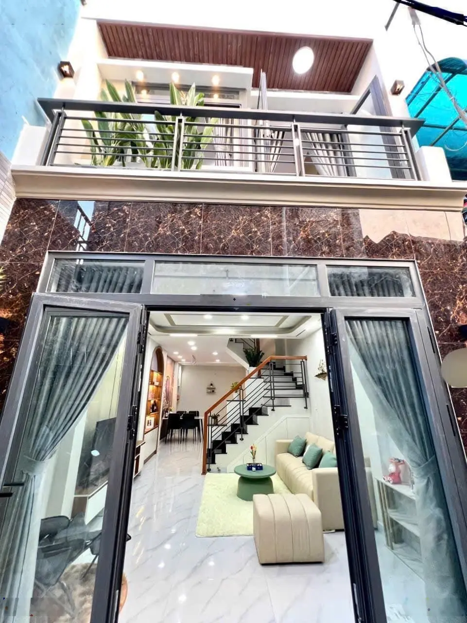 Qua Mỹ, cần bán gấp căn nhà ngay Nguyễn Kiệm, Phú Nhuận. 65m2, sổ riêng. 0984 555 ***