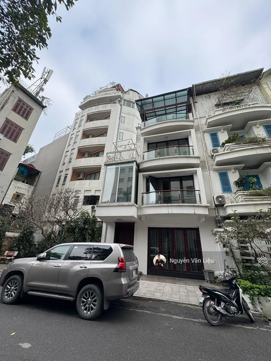 Chính chủ bán biệt thự sân vườn trung tâm ba đình, 2 mặt tiền, ô tô tránh, 130m 4t mt7m