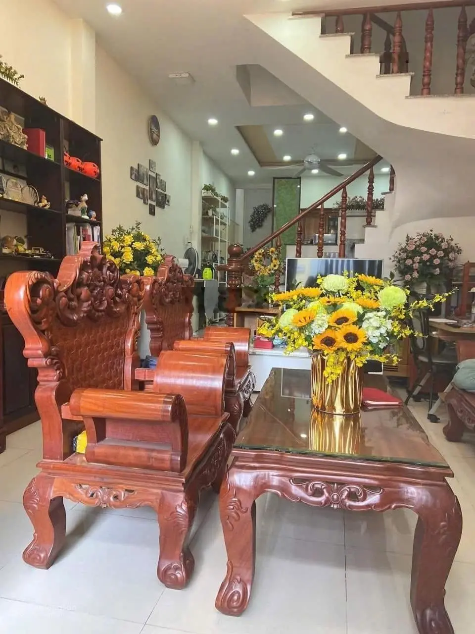 Bán nhà 2 tầng ngay ngã tư Bình Triệu Thủ Đức, 91m2, giá 8,6 tỷ, sổ hồng sang tên ngay, hẻm xe tải