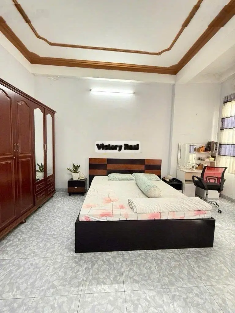 Cần bán gấp nhà 4 tầng đường Nguyễn Bặc - ngay chợ Phạm Văn Hai, P.3, Tân Bình. DT 4x8m giá 5,5 tỷ