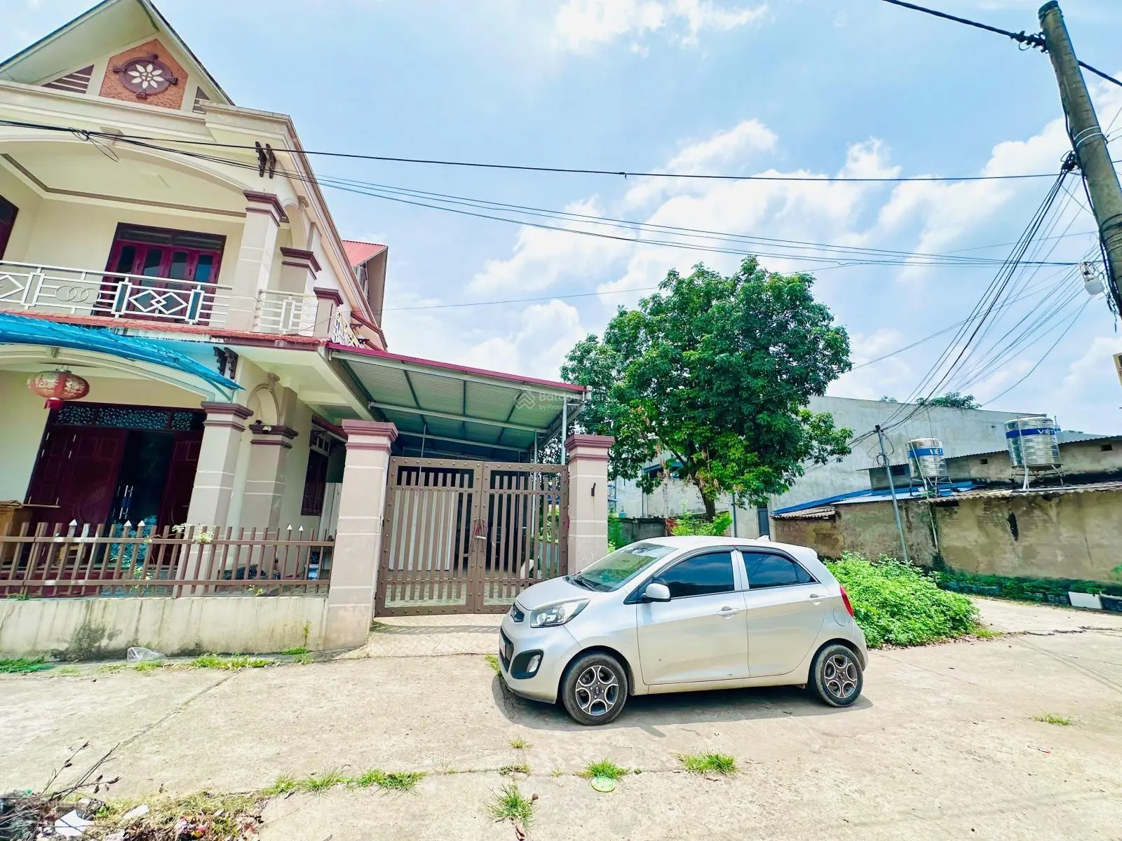 6xxtr đất 2 mặt đường gần chợ Cam Giá