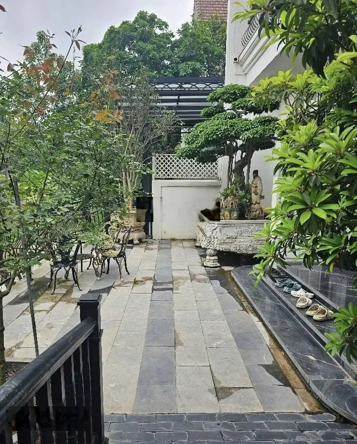 Bán BT 195m2, 4PN, 4WC tại Vinhomes Riverside, 125 tỷ VND