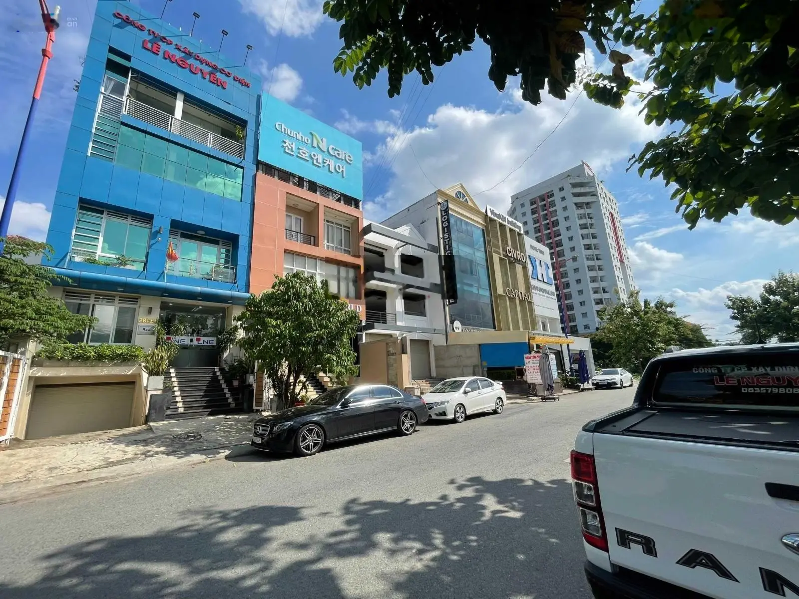 Chính chủ bán nhà 1 hầm 4 lầu mặt tiền đường Lương Định Của, P.An Phú, quận 2, DTS: 266m2 giá 45 tỷ