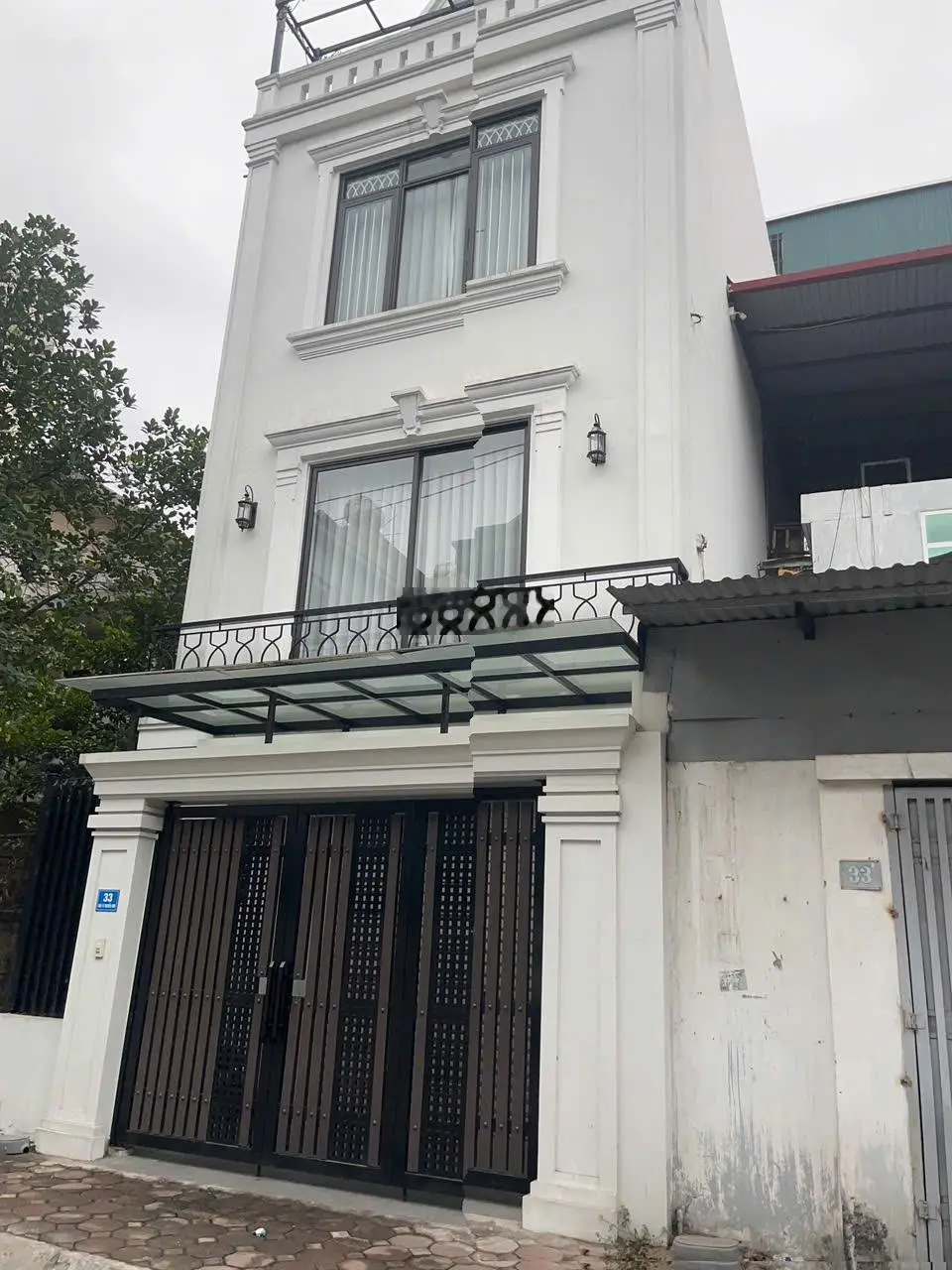 Bán nhà 3 tầng khu vip nguyễn sơn phân lô ô tô vào nhà giá cực tốt!