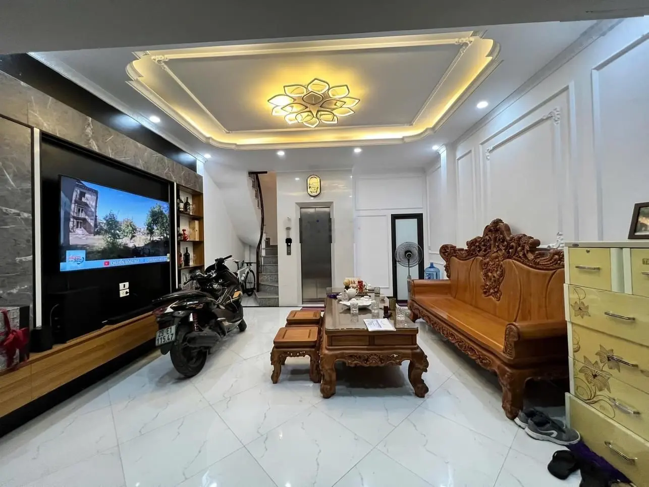 Bán GẤP- Siêu phầm - Cát Linh - Đống Đa - Thang Máy- Nhà Đẹp - Dt :34m2/7tầng/4,8mMT*Nhỉnh 9 tỷ