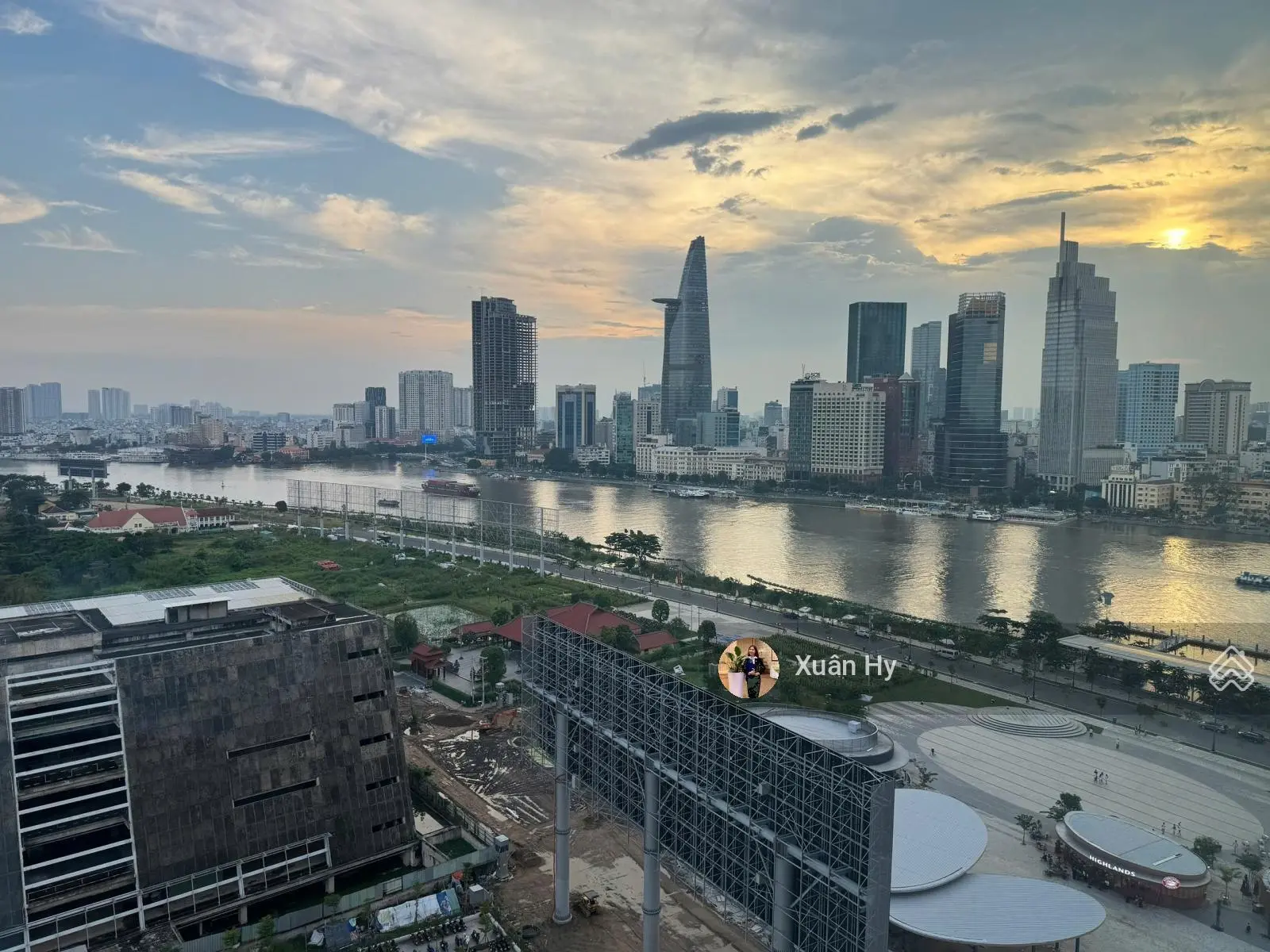 Bán 2PN - mặt ngoài view Bitexco - căn hộ Opera Residence - Giá: 17 tỷ all in