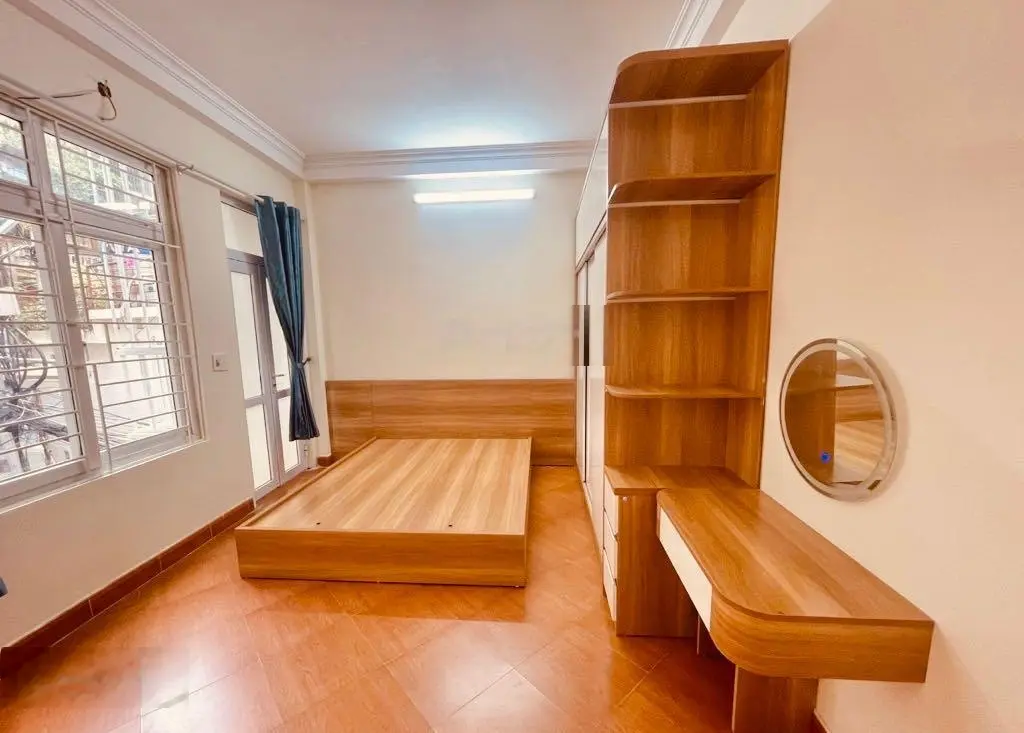 Bán nhà Hoàng Mai, 43m2 - 6,49 tỷ, lô góc siêu thoáng, tặng full nội thất, 4 tầng đầy đủ công năng