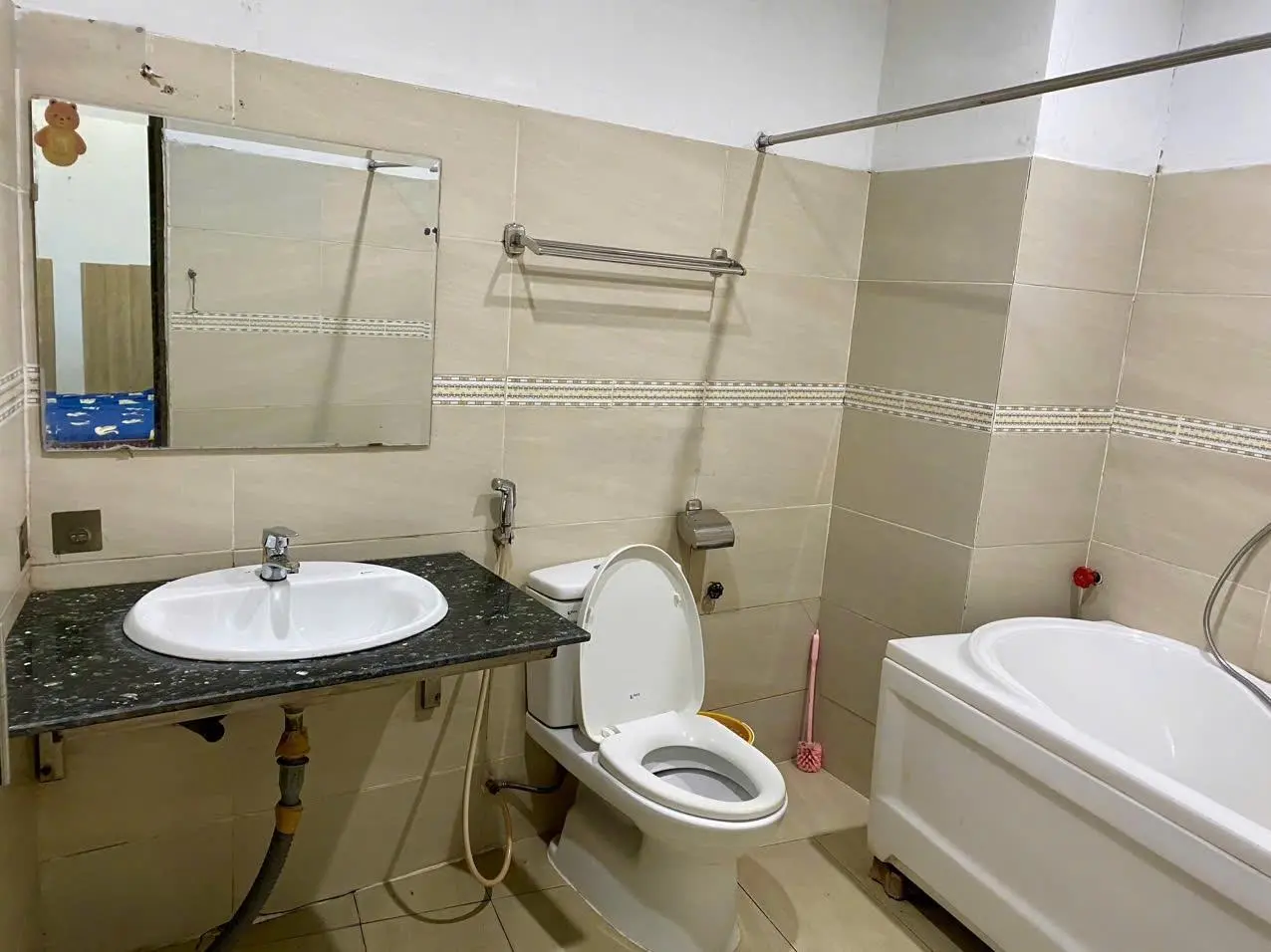 Bán nhà 1 trục thẳng Phan Văn Trị P. 11 Bình Thạnh, 4.5x20m, nở hậu đẹp, 3 tầng đúc kiên cố