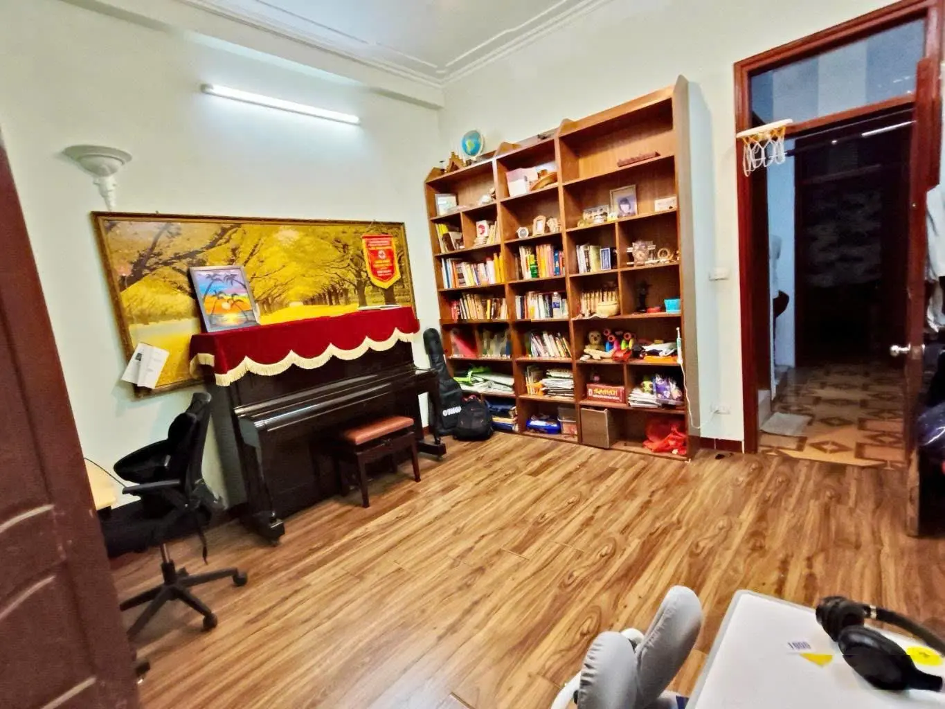 Nhà đẹp ở ngay tại Thái Hà 37m2, 5 tầng, 6.5 tỷ ngõ thông, gần phố, nhà đẹp, full nội thất xịn!