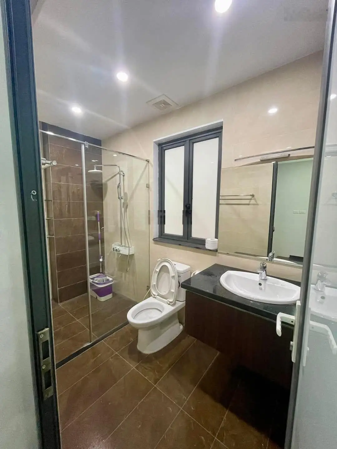 Bán nhà mặt phố Chiến Thắng Chiến Văn Quán Vỉa hè,kinh doanh đỉnh 43m2, 5 tầng. Giá 16,5 tỷ.