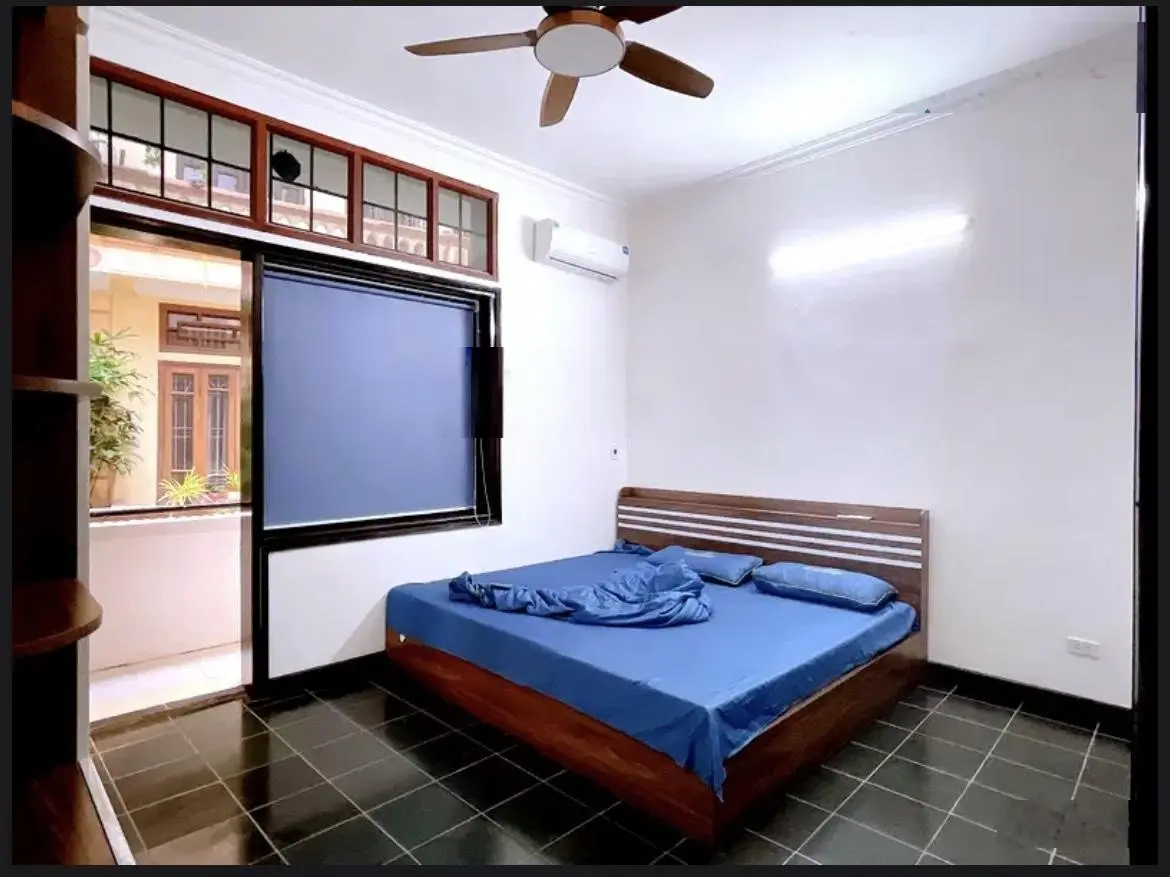 Bán nhà phố Hào Nam, Đống Đa , Hà Nội căn nhà 69 m24 tầng mới đẹp, 2 thoáng sáng chỉ 12tỷ