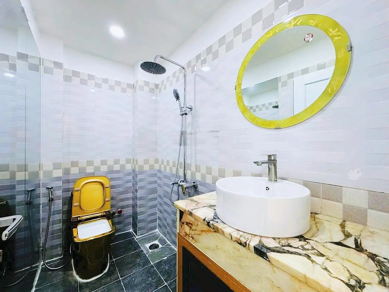 Bán nhà hẻm xe hơi 1806 Huỳnh Tấn Phát - Thị trấn Nhà Bè