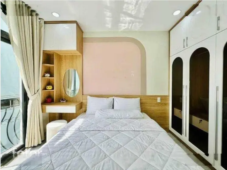 Bán Nhà 3 tầng Phú Nhuận nhà đẹp như Villa, hẻm 6m, oto vào nhà, Phan Đăng Lưu, 41m2