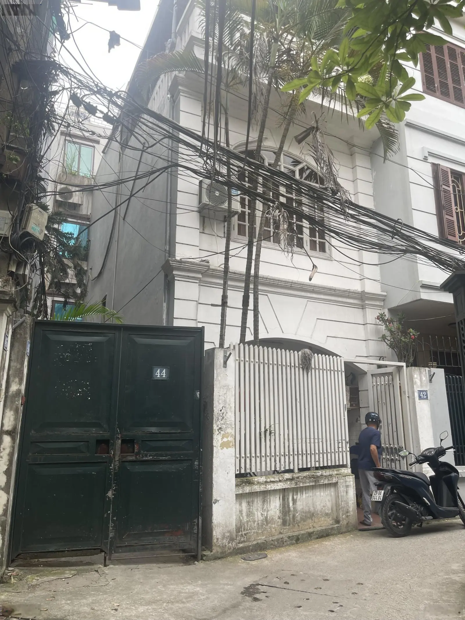 Bán nhà phố đội cấn quận ba đình ngõ ô tô nhà đẹp phong thuỷ số 1 4tẩng / 42m2 giá 9tỷ25