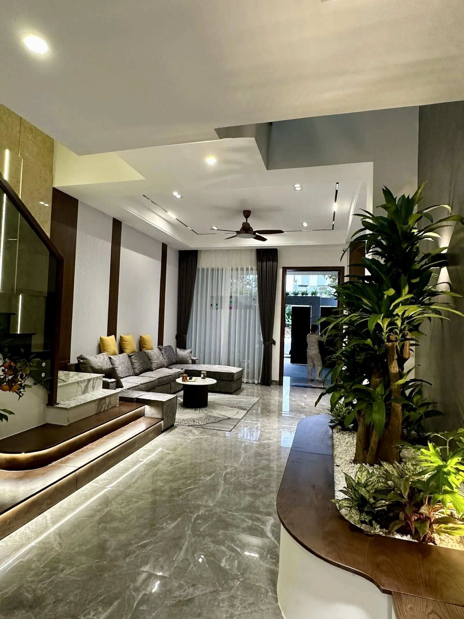 Siêu phẩm nhà đẹp Hoà Minh, đường 7m5 gần biển - Lh 0789030555
