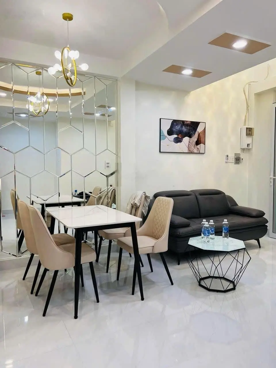 HẺM XE HƠI 1 Trục thẳng Nguyễn Văn Trỗi P12, Phú Nhuận. Sát mặt tiền