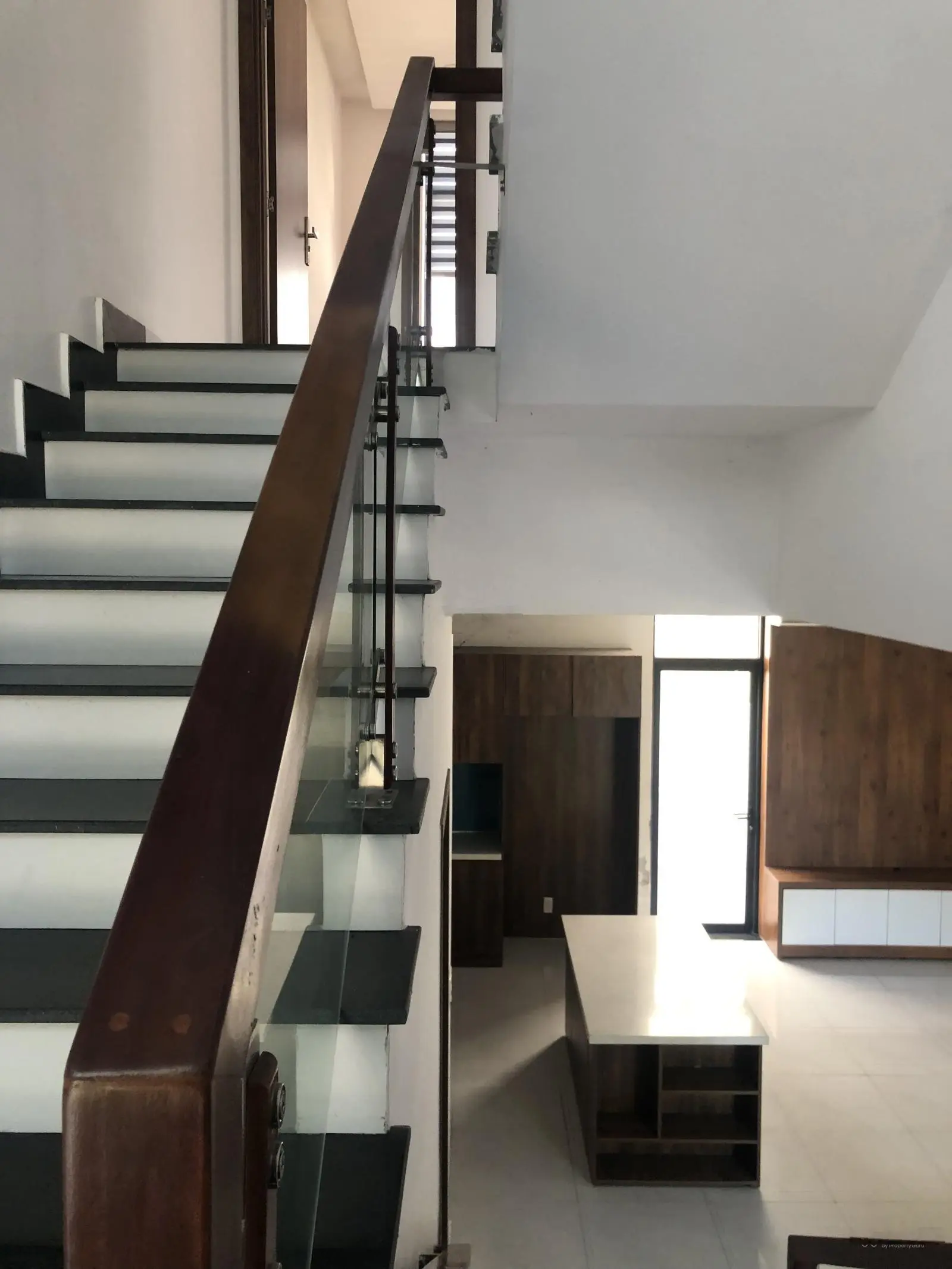 Bán nhà phố 3PN, 4WC tại thị trấn Hóc Môn, 3,65 tỷ, 90m2