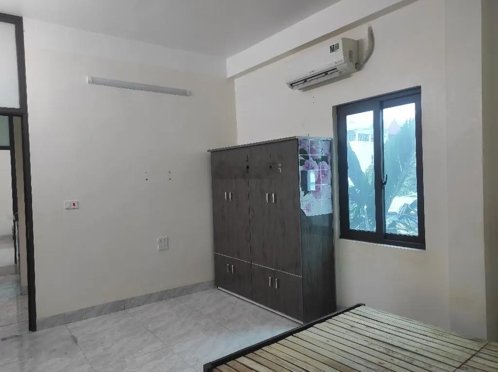 Cần Sang Nhượng Nhà Đẹp 50m, Giá 4,2Tỷ - Mặt Ngõ Ô Tô, Trung Tâm Đông Anh