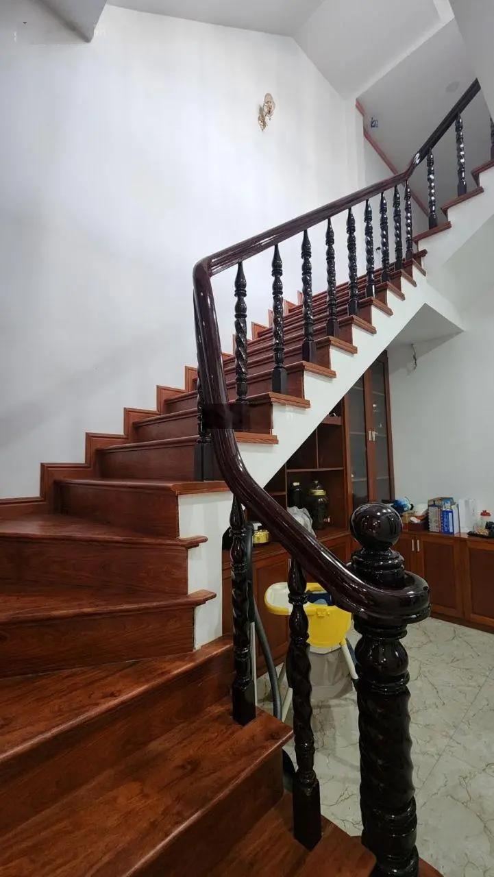 Nhà đẹp 3 tầng 146m2(6,5x21m) Đường 12m ngay chợ đêm Linh Trung 2, Bình Chiểu Thủ Đức; 4PN rẻ 8,2tỷ
