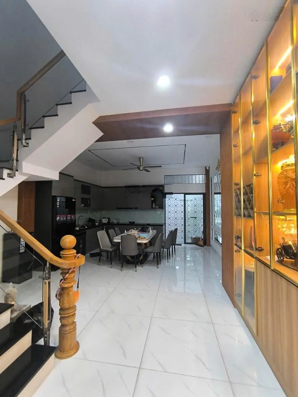 Nhà đẹp - khu vip quận 2 - đường ô tô 7m rộng rãi - gần đường Nguyễn Thị Định 30m, gần Sala, quận 1
