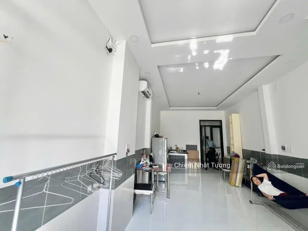 Nhà bán hẻm xe hơi thông tứ tung, 3 tầng, BTCT mới 100%, 4m x 16m, nhỉnh 5ty