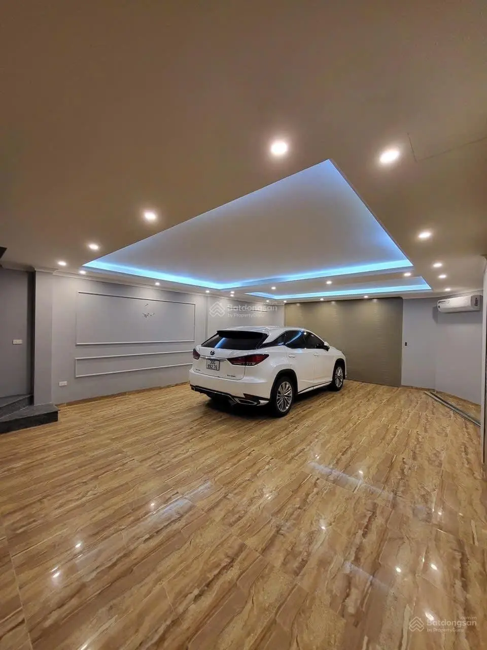 Biệt thự sân vườn Hồ Văn Quán, Hà Đông. Chủ mong bán nhanh. 240m2, 4 tầng, có hầm. 63.5 tỷ