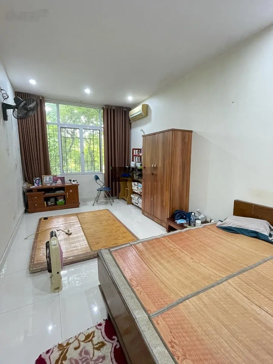 Bán gấp nhà đống Đa, chợ Thái Hà, 27m2 (DT thực 31m2) 4 tầng (3ngủ, 4WC) mặt tiền 3,1m, giá 6,75 tỷ