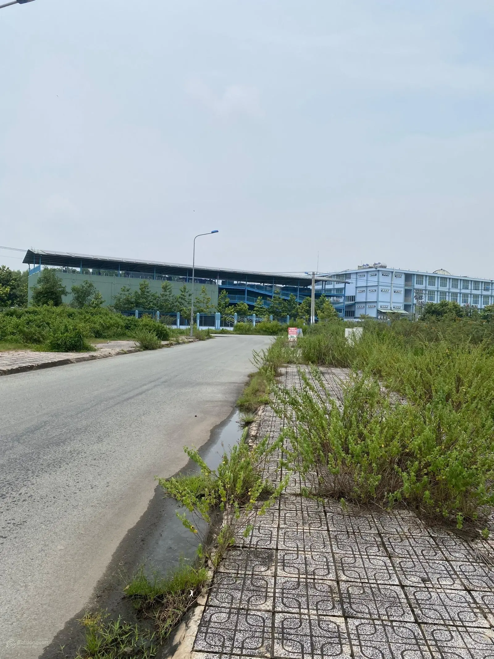 Gấp quá, cần tiền bán nhanh 1 lô 93.8m2 đường N5 hướng Bắc gần trường học trong KDC An Thuận LThanh