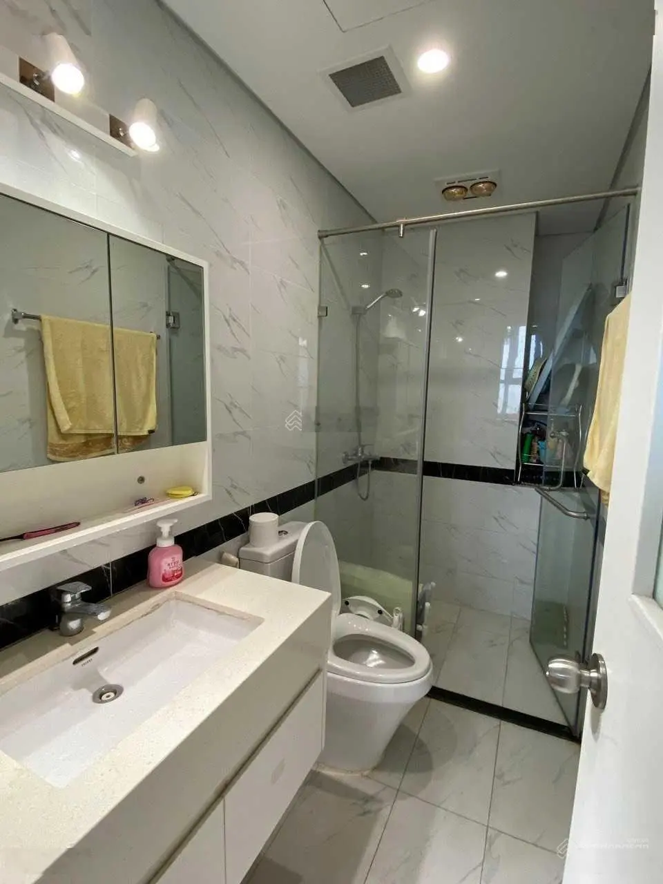 Chính chủ cần bán, 3pn, 2wc, 103m2, 5,3 tỷ, 110m2 5,7 tỷ. Nhà đẹp, sổ riêng. Lh: 0343 202 ***