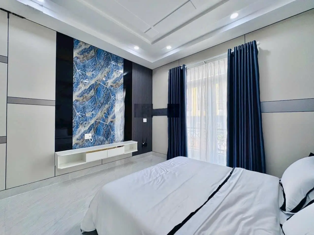 Chính chủ cần bán nhanh nhà đẹp Nguyễn Văn Nghi- GV. DT: 64m2. GIÁ 3TỶ560. Cho thuê 18tr/th. Sổ sẵn