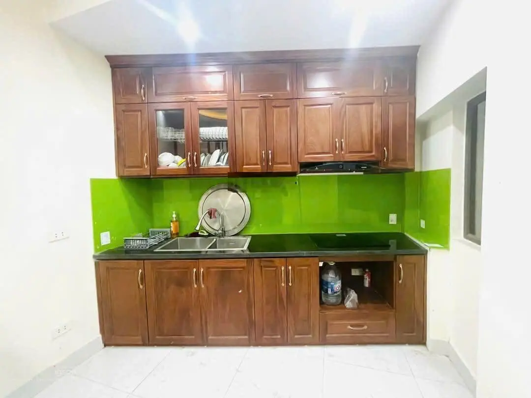 Cần tiền bán gấp nhà ở Đống Đa 51m 2 tầng 4 ngủ đầy đủ công năng giá ưu đãi sổ đỏ pháp lý rõ ràng