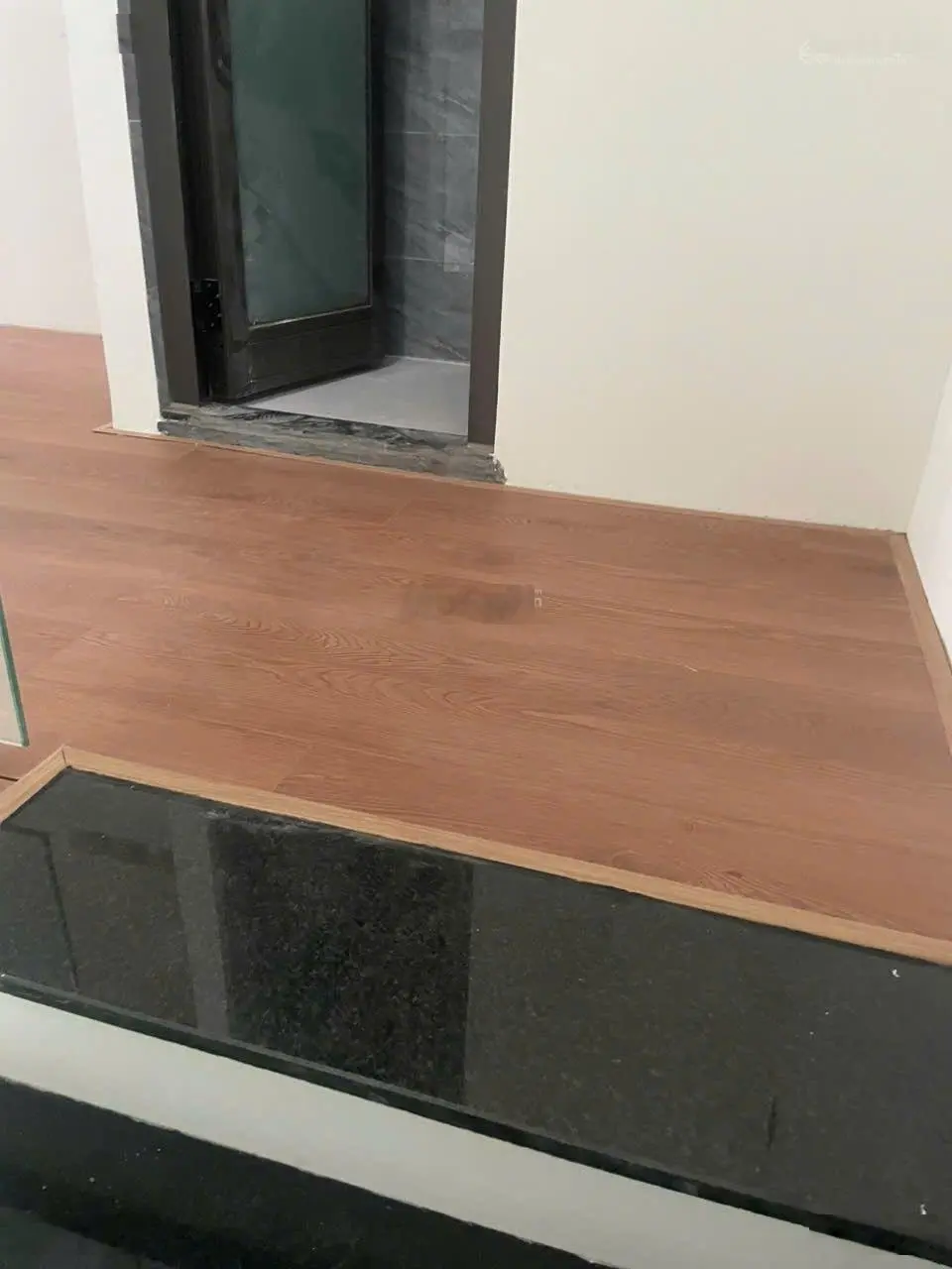 Bán nhà 3 tầng MT Lê Duẩn - Hải Châu 1 ngang 6m vị trí kinh doanh vip