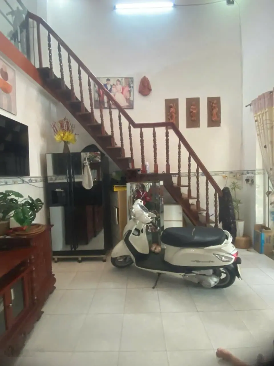 Chính chủ gửi bán căn nhà cấp 4, đường Nguyễn Văn Quá, Quận 12, DT 4,5x8,5m, sổ hồng, giá 3tỷ450