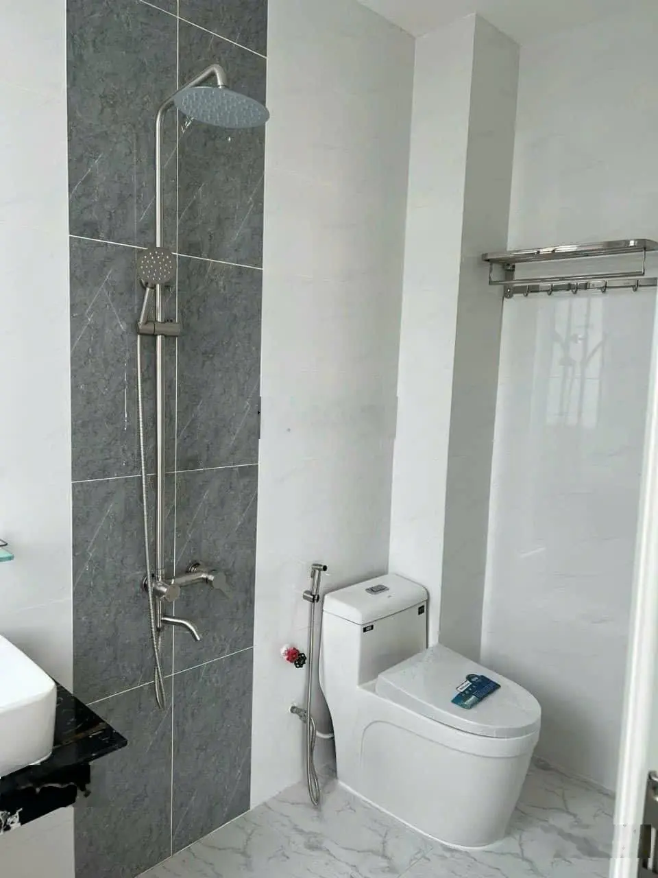 Bán nhà mới 100% hẻm ô tô phường BTT. TP Thủ Đức. Giá 7,9 tỷ