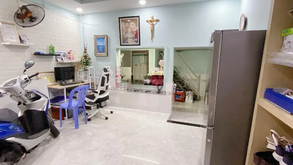 Bán Nhà Chợ Hiệp Bình, 2 Tầng + 1 Lững, Ngang 4, 28m, Nhỉnh 2 Tỷ