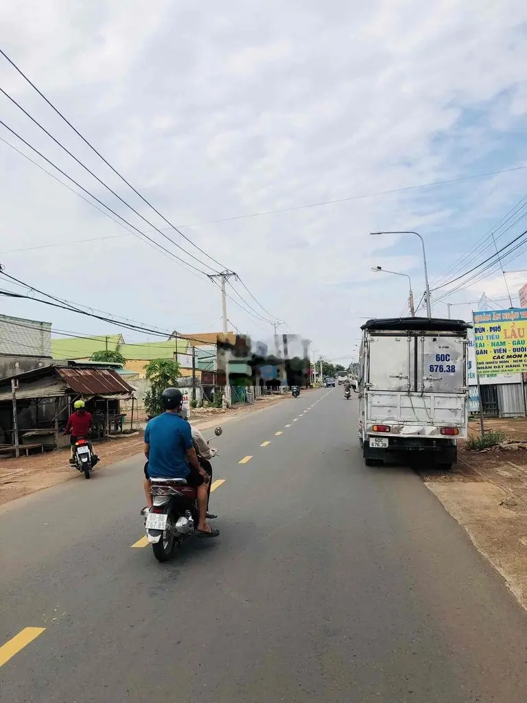 Nhà Mặt Tiền Kinh Doanh