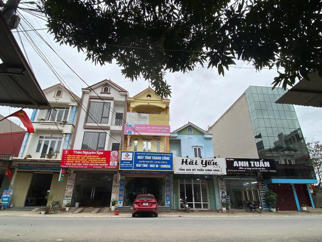 Cần tiền bán nhà mặt phố 3 tầng kinh doanh buôn bán sầm uất