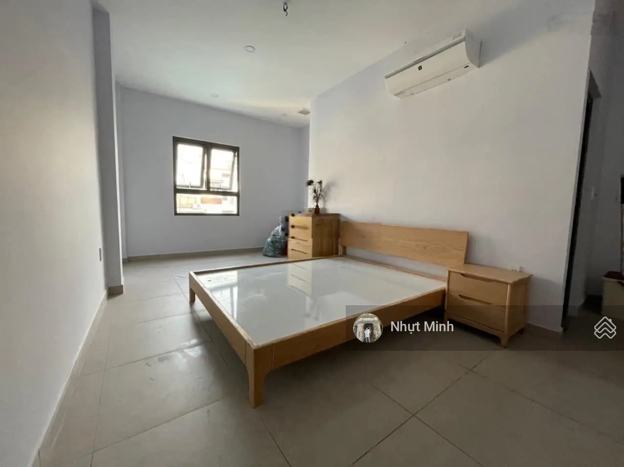 Vị trí trung tâm chợ Bàn Cờ, P3, Quận 3, 3 tầng - DT 4 x 16m/giá 3.2 tỷ, xe hơi ngủ trong nhà. SHR
